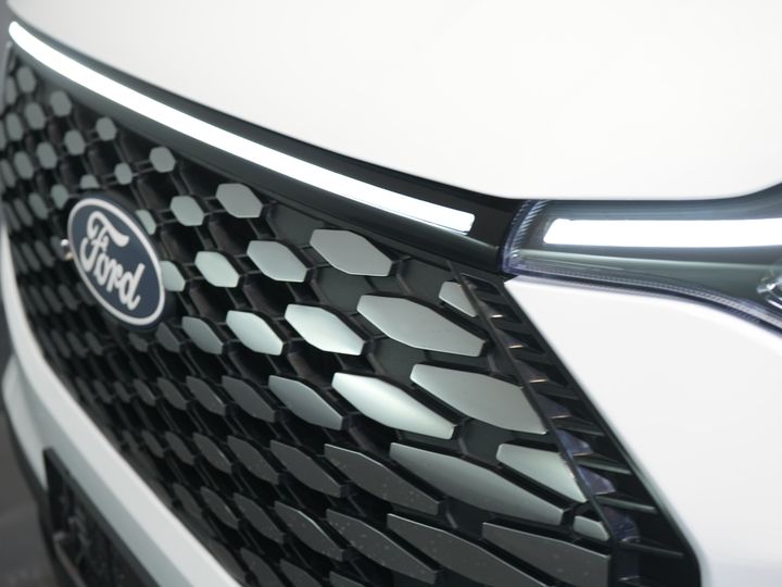 Ford E-Transit Custom Furgoneta 320 Trend 65 kWh 330 km WLTP LED/ Cargador rápido/ 2,3 t de capacidad de remolque/ Dirección asistida/ Asientos calefactables/ Carplay/ Climatizador/ Cámara/ PDC/ Control de crucero