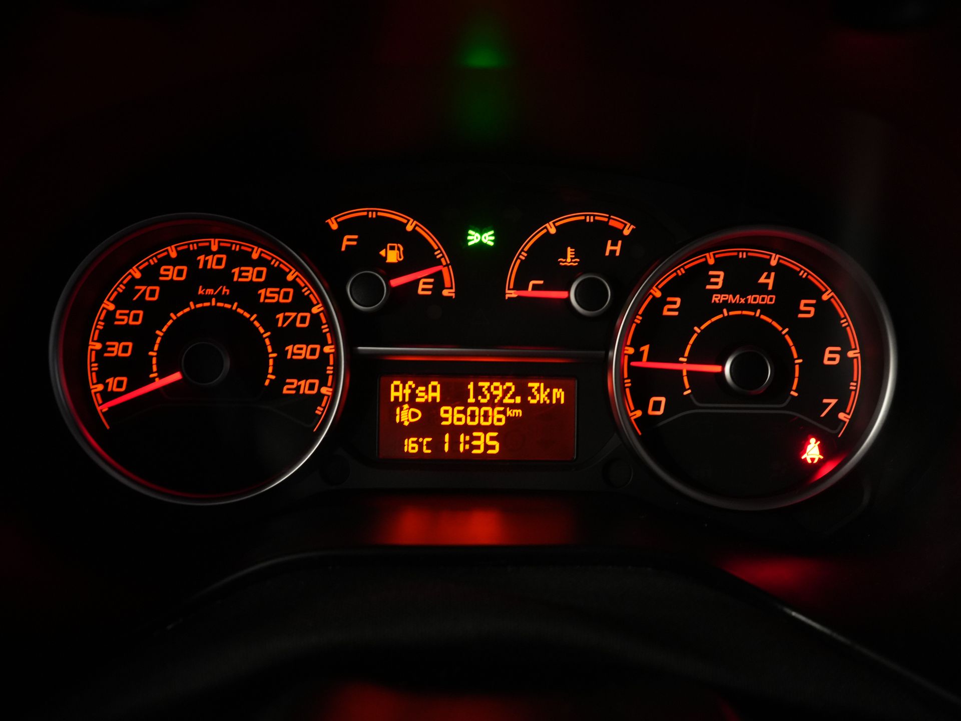 Fiat Doblò Bestelbus Cargo 1.6 MJ 105 pk NL Auto/ 3Pers./ Airco/ Navi/ Cruise/ DAB/ Trekhaak