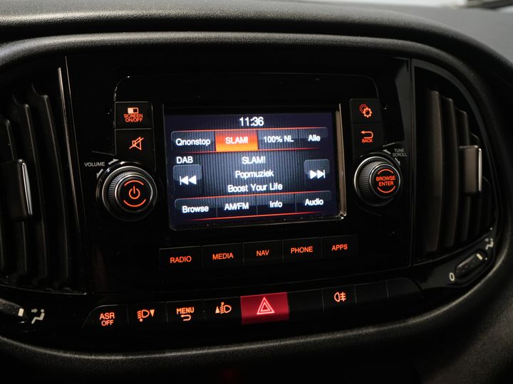 Fiat Doblò Bestelbus Cargo 1.6 MJ 105 pk NL Auto/ 3Pers./ Airco/ Navi/ Cruise/ DAB/ Trekhaak