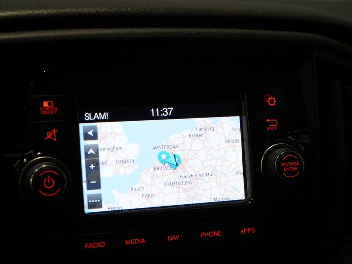 Fiat Doblò Bestelbus Cargo 1.6 MJ 105 pk NL Auto/ 3Pers./ Airco/ Navi/ Cruise/ DAB/ Trekhaak