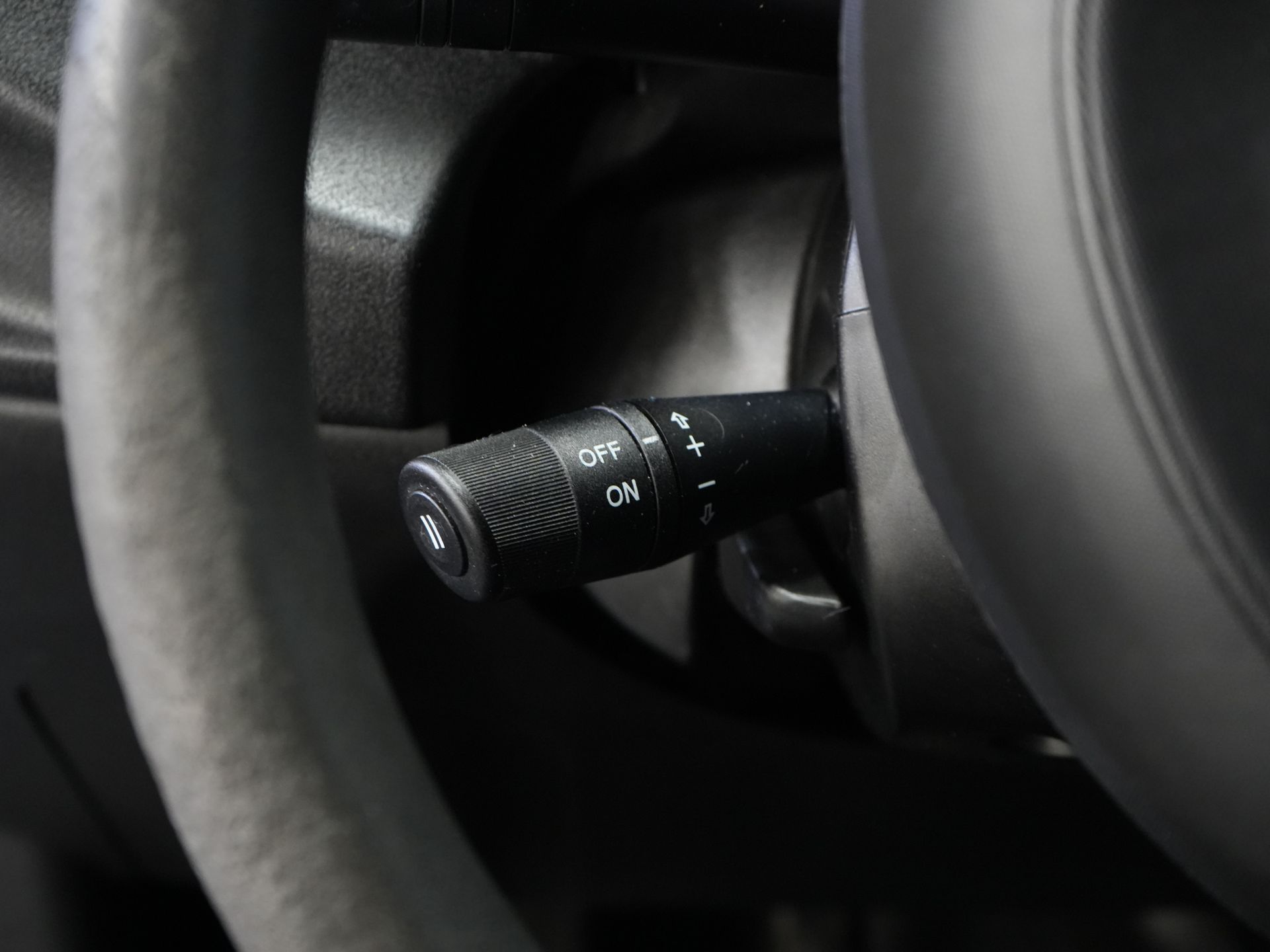 Fiat Doblò Bestelbus Cargo 1.6 MJ 105 pk NL Auto/ 3Pers./ Airco/ Navi/ Cruise/ DAB/ Trekhaak