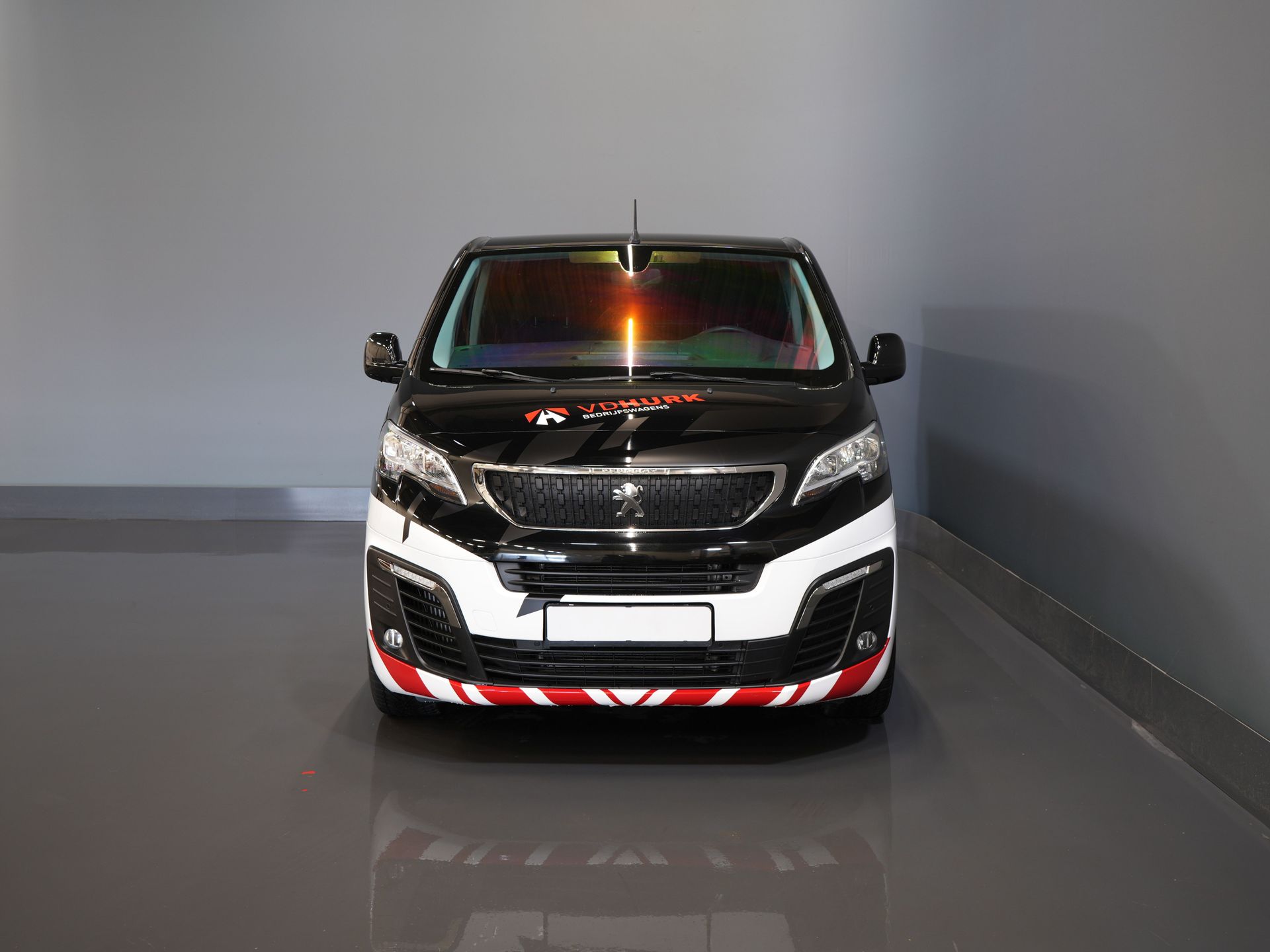 Peugeot Expert Van 2.0 HDI 180 CP Aut DC Double Cab (DEMO) BPM FREE! NL Auto/ 18