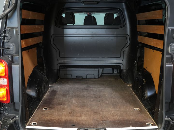 Peugeot Expert Van 2.0 HDI 180 CP Aut DC Double Cab (DEMO) BPM FREE! NL Auto/ 18