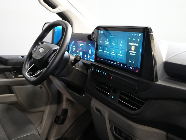 Ford E-Transit Custom Van 340 65 kWh 330 km WLTP L2 Limited Gwarancja 5 lat/ 2,3 t Ładowność/ Szybka ładowarka/ Matrix LED/ B&O/ Adapt.Cruise/ Ogrzewanie postojowe/ Carplay