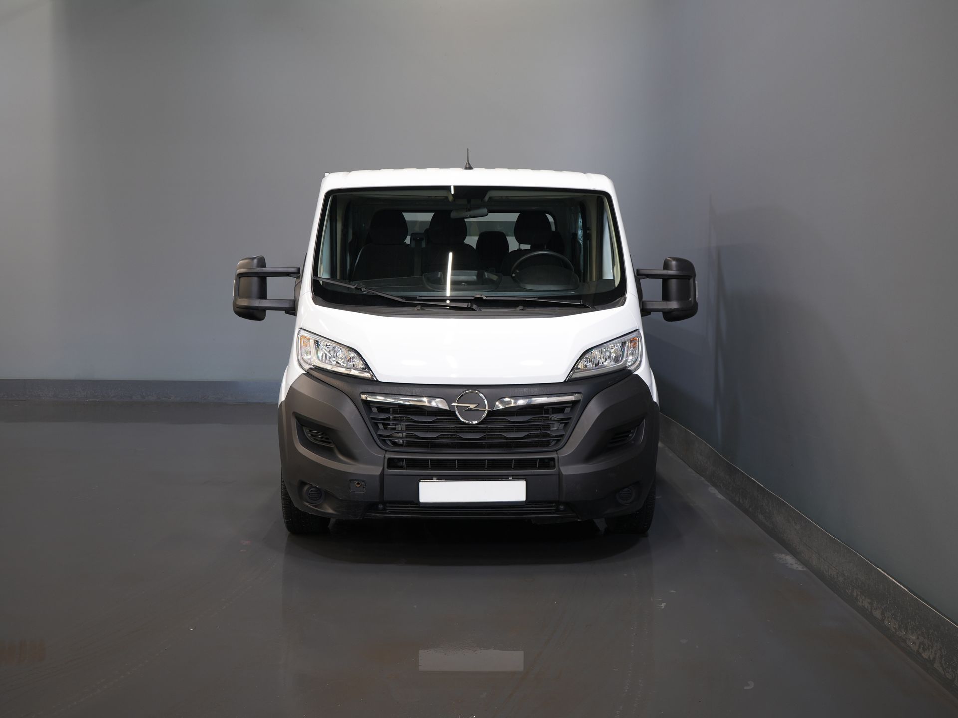 Volkswagen Caddy Cargo Van 2.0 TDI 125 hp DSG Aut. Stand heater/ Seat heating/ Carplay/ PDC/ 16” LMV/ Tow bar/ Roof rails