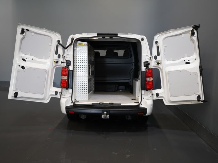 Peugeot Expert Van 2.0 HDI 125 ch Aut DC Double Cab Navi/ Caméra/ Croisière/ Airco/ Crochet d'attelage /PDC /Carplay