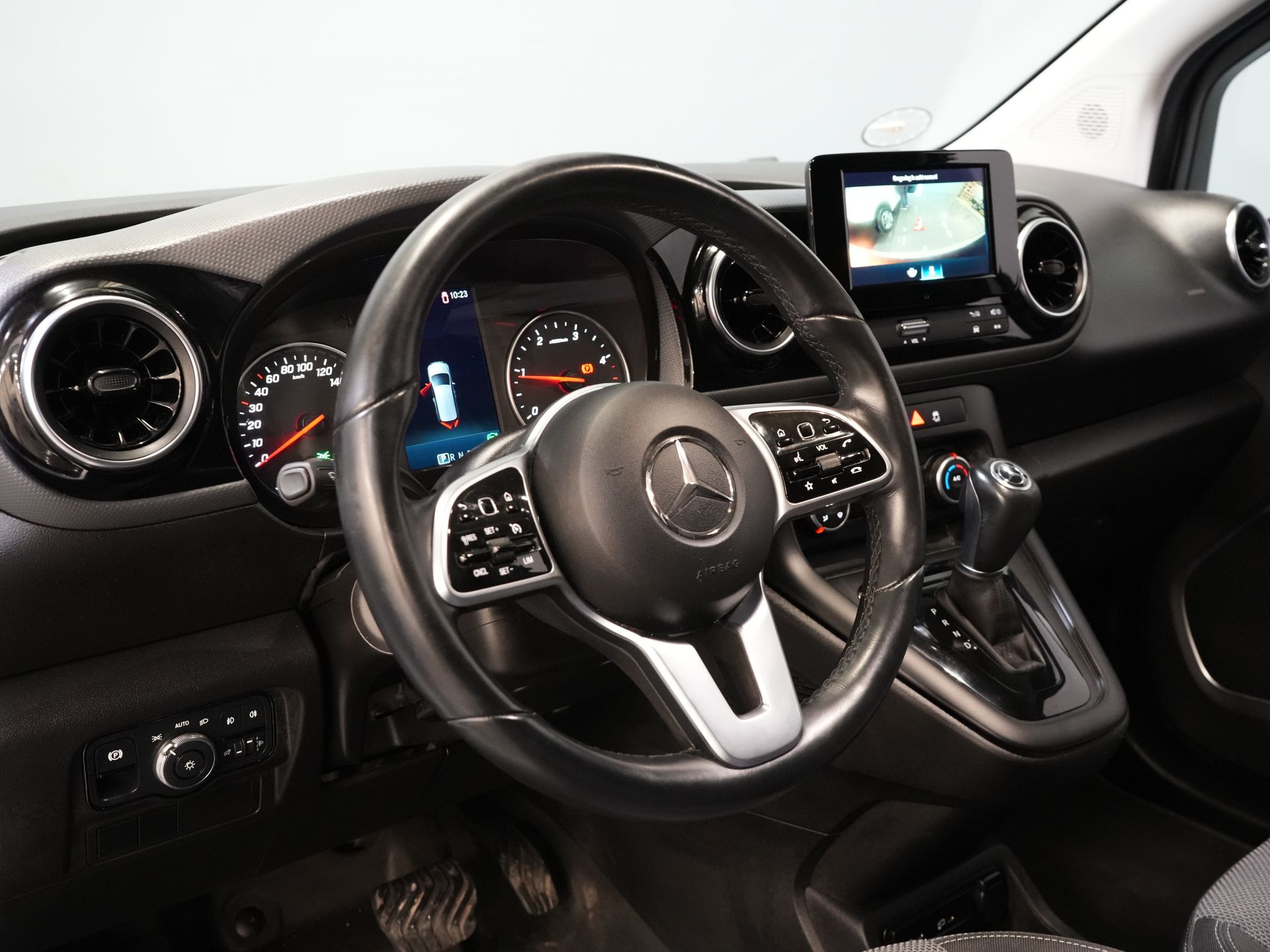 Mercedes-Benz Citan Furgonetă 110 CDI Automată 3 locuri / Încălzire scaune / CarPlay / Cameră / PDC / Cruise Control / Aer condiționat