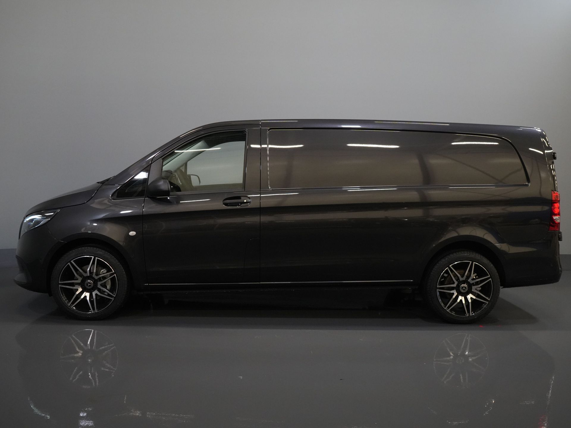 Mercedes-Benz Vito Van 116 CDI Aut. L3 Select BPM FREE/ LED/ LMV 19