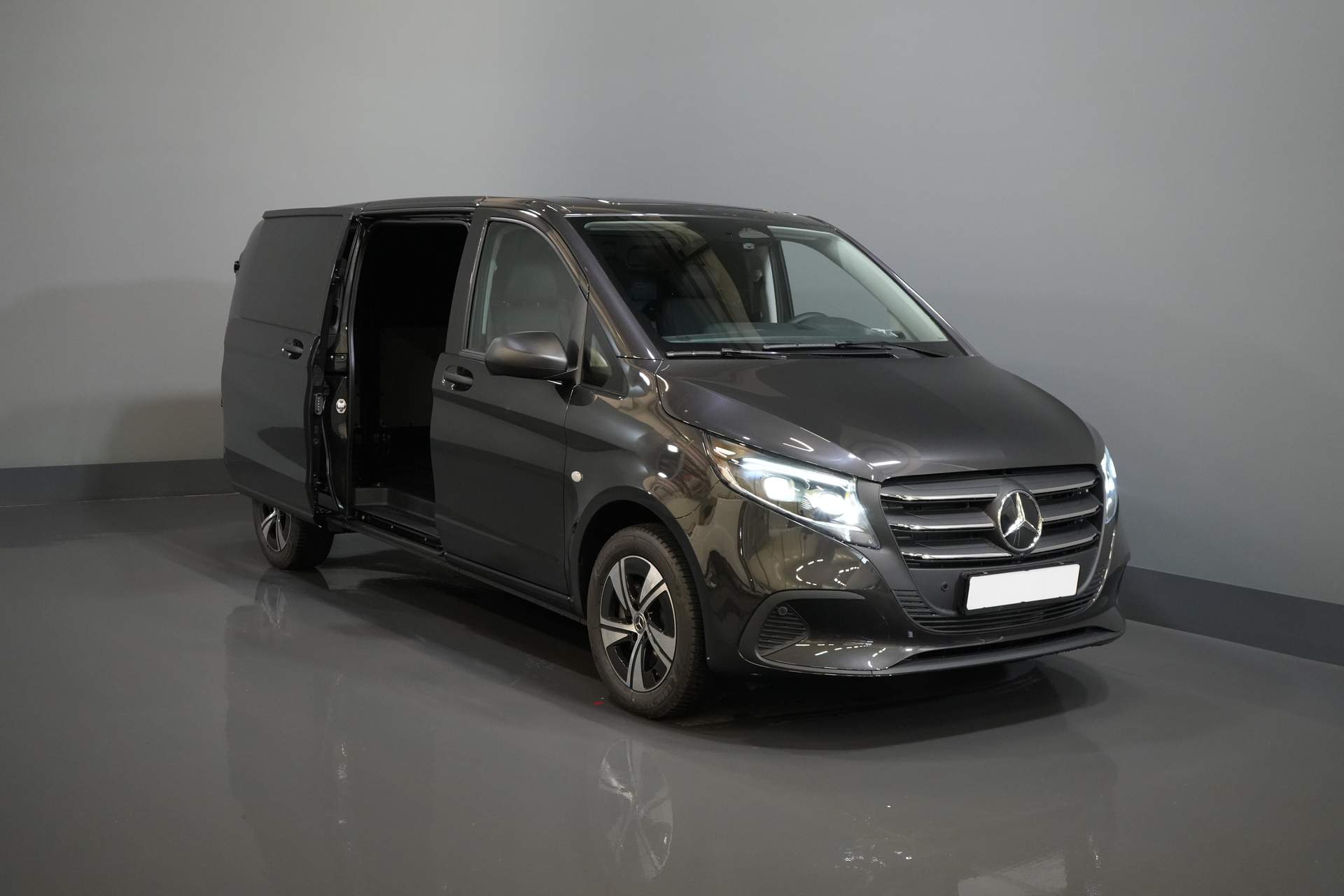 Mercedes-Benz Vito Van 116 CDI Aut. L3 Select BPM FREE/ LED/ LMV 19