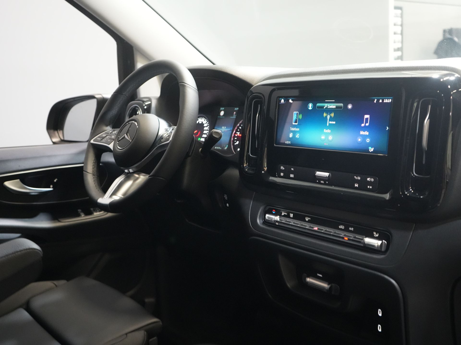 Mercedes-Benz Vito Van 116 CDI Aut. L3 Select BPM FREE/ LED/ LMV 19