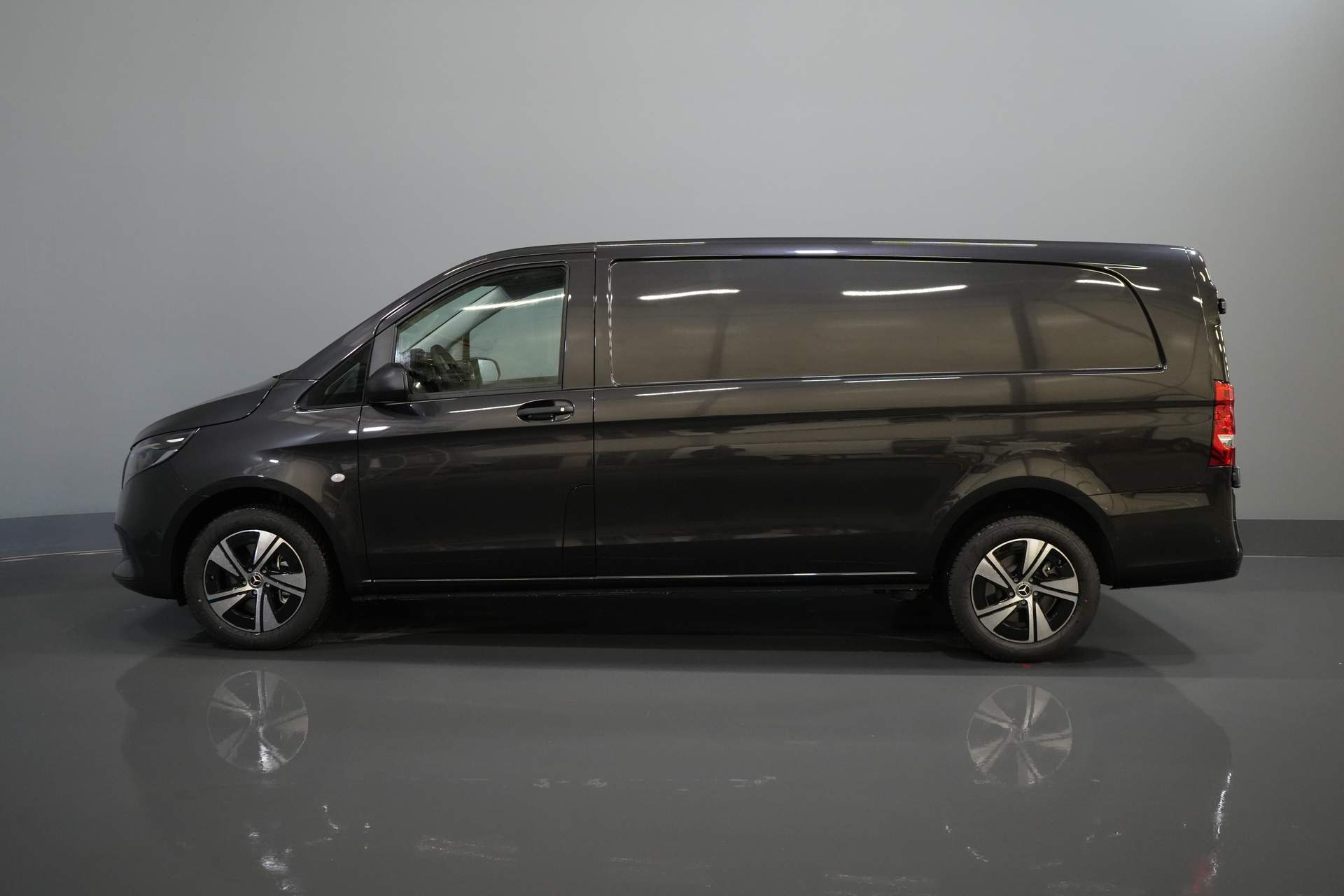 Mercedes-Benz Vito Van 116 CDI Aut. L3 Select BPM FREE/ LED/ LMV 19