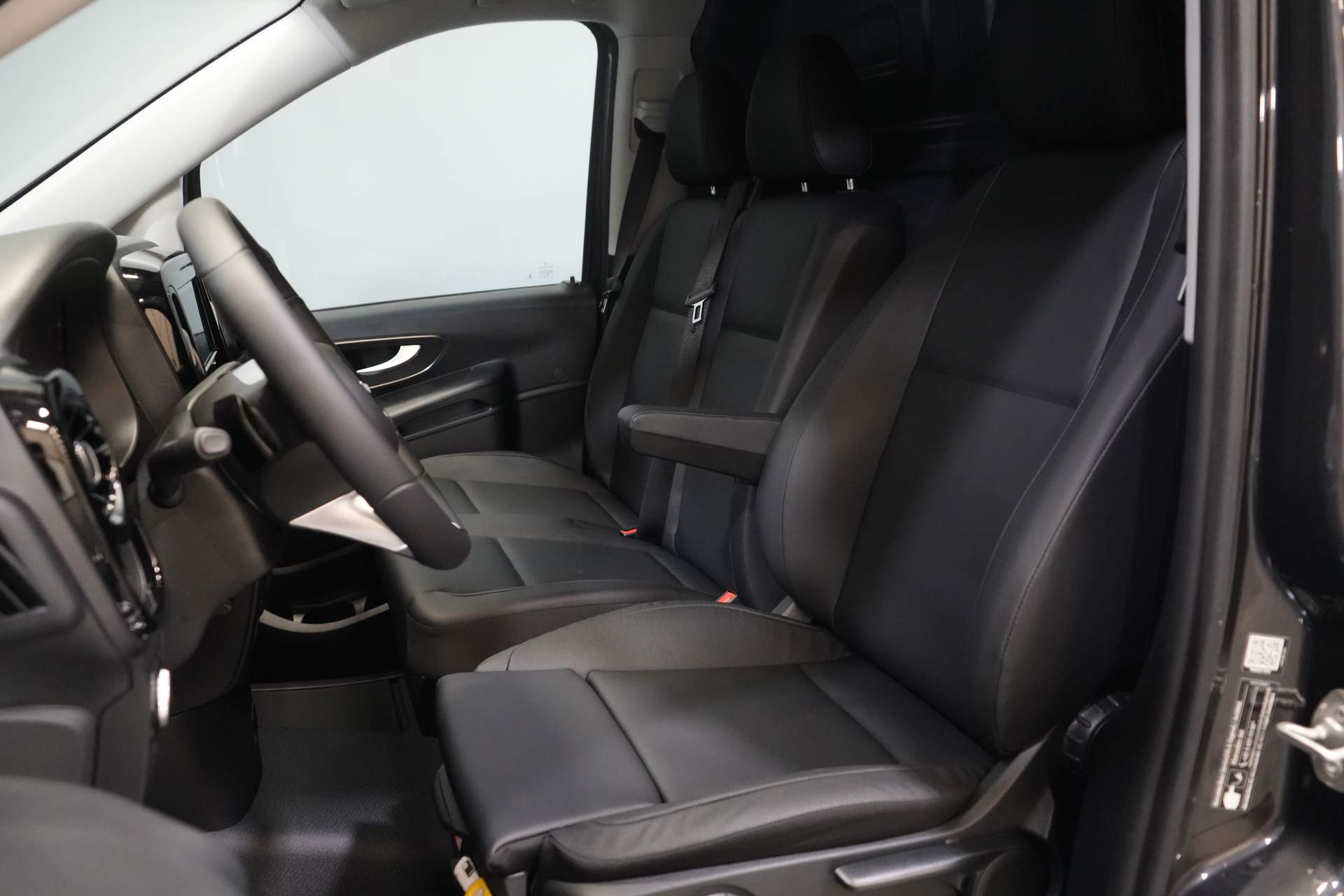 Mercedes-Benz Vito Van 116 CDI Aut. L3 Select BPM FREE/ LED/ LMV 19
