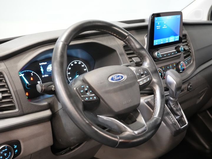 Ford Transit Custom Bestelbus 130 pk Aut. PHEV Trend BPM VRIJ! Plug-In/ Stoelverw./ Sortimo/ Oprijplaat/ Navi/ Carplay/ Camera/ PDC/ Cruise/ Airco