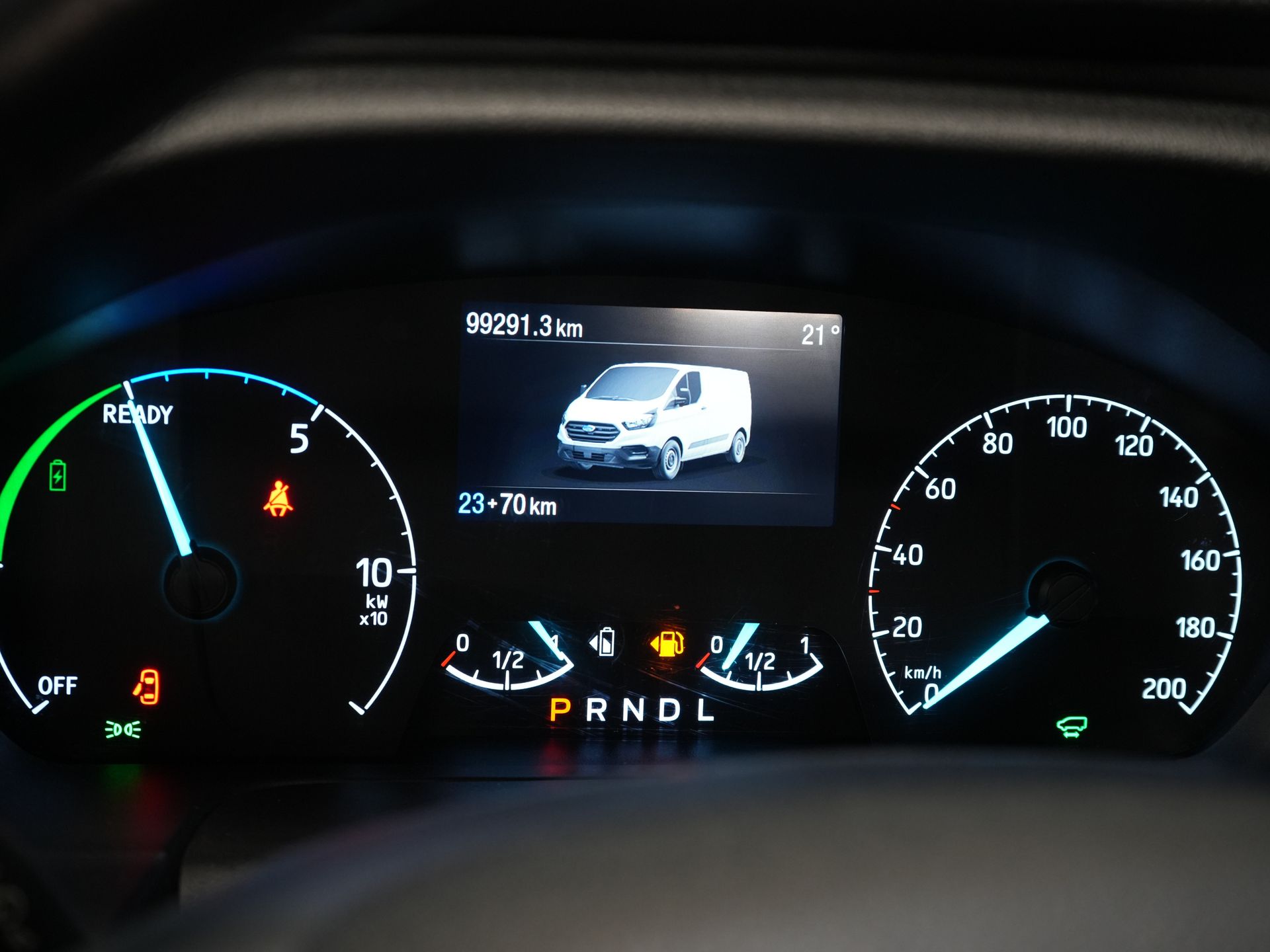 Ford Transit Custom Bestelbus 130 pk Aut. PHEV Trend BPM VRIJ! Plug-In/ Stoelverw./ Sortimo/ Oprijplaat/ Navi/ Carplay/ Camera/ PDC/ Cruise/ Airco