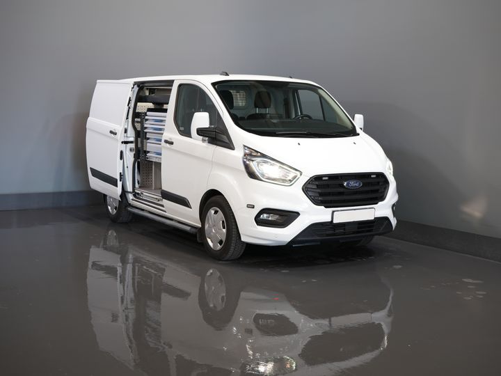 Ford Transit Custom Bestelbus 130 pk Aut. PHEV Trend BPM VRIJ! Plug-In/ Stoelverw./ Sortimo/ Oprijplaat/ Navi/ Carplay/ Camera/ PDC/ Cruise/ Airco