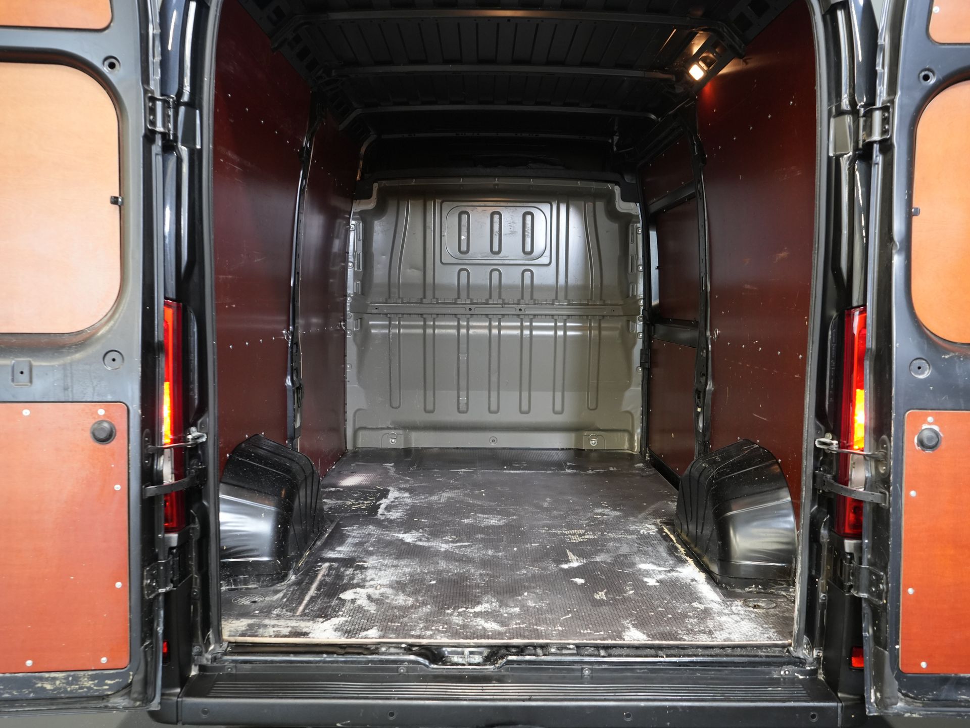 Opel Movano Bestelbus 35 2.2 CDTI 140 pk Aut. L2H2 NL Auto/ LED/ Virtual Cockpit/ Carplay/ Climate/ Navi/ Cruise/ Camera/ DAB