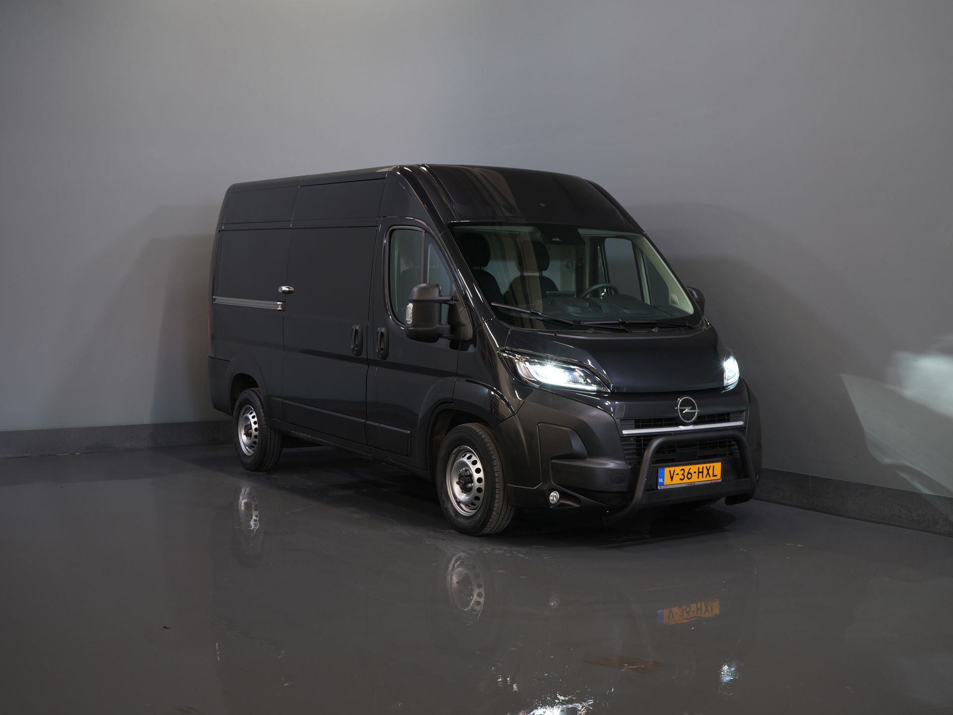 Opel Movano Bestelbus 35 2.2 CDTI 140 pk Aut. L2H2 NL Auto/ LED/ Virtual Cockpit/ Carplay/ Climate/ Navi/ Cruise/ Camera/ DAB