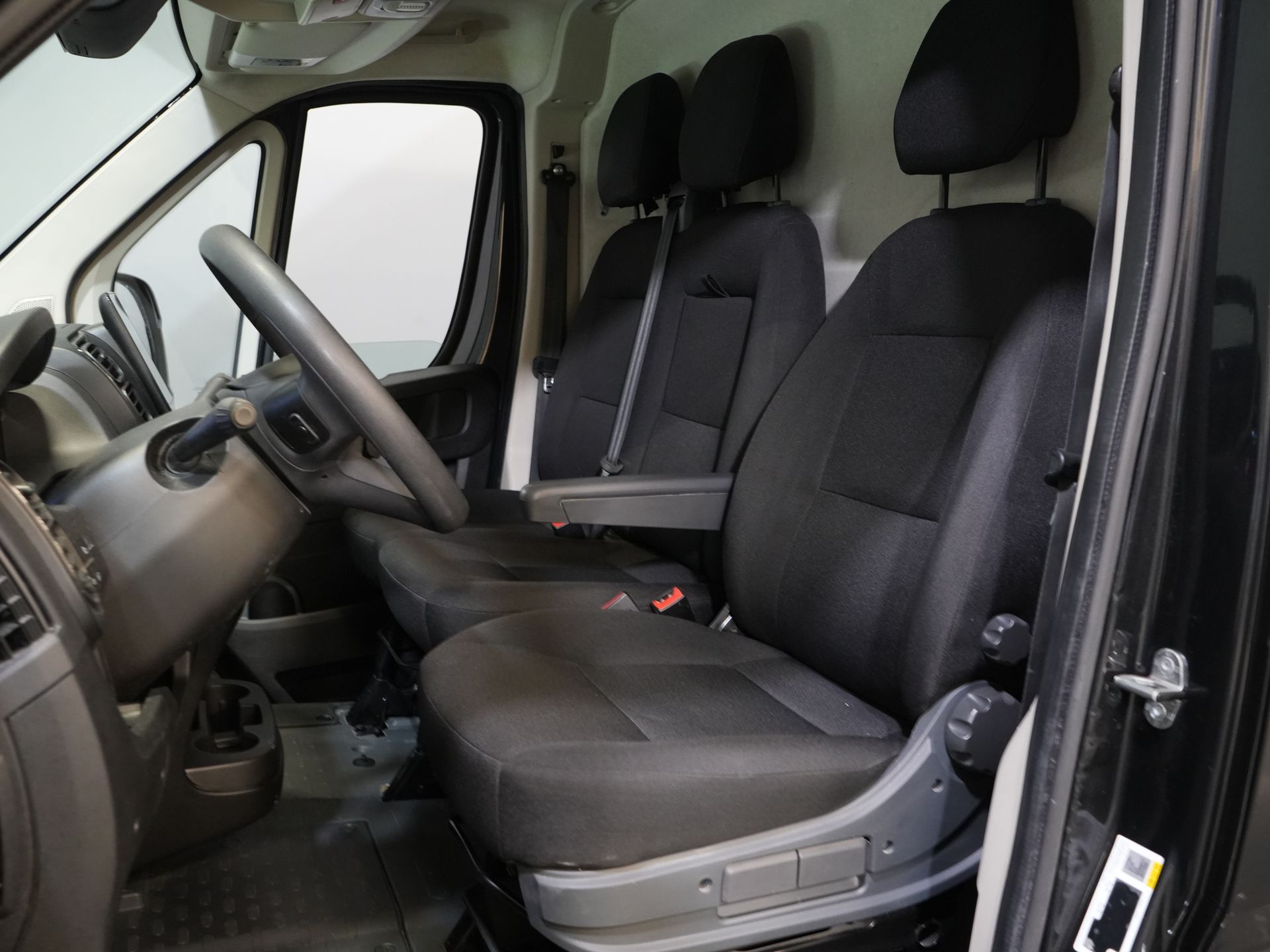 Opel Movano Bestelbus 35 2.2 CDTI 140 pk Aut. L2H2 NL Auto/ LED/ Virtual Cockpit/ Carplay/ Climate/ Navi/ Cruise/ Camera/ DAB