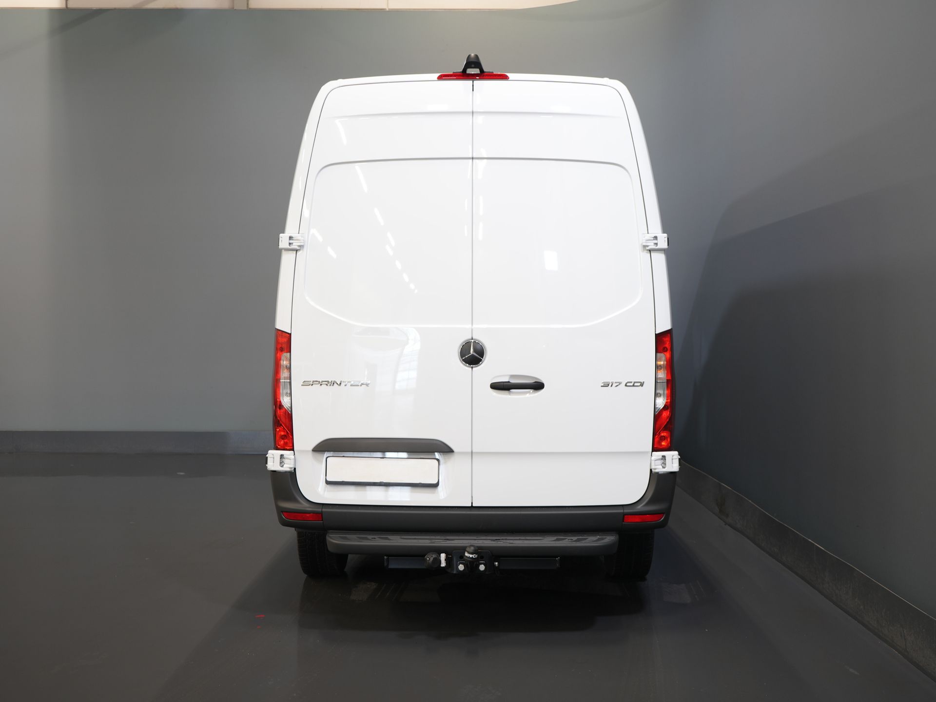 Mercedes-Benz Sprinter Van 317 CDI Aut. L2H2 BPM FREE! Sedile elettrico/ Porte 270 Gr./ Riscaldamento sedili/ Navi/ Telecamera/ Crociera/ Airco/ DAB