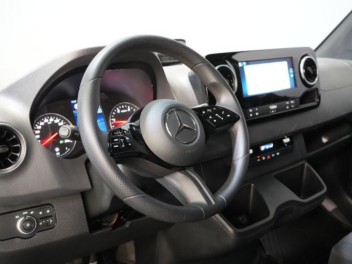 Mercedes-Benz Sprinter Van 317 CDI Aut. L2H2 BPM FREE! Sedile elettrico/ Porte 270 Gr./ Riscaldamento sedili/ Navi/ Telecamera/ Crociera/ Airco/ DAB