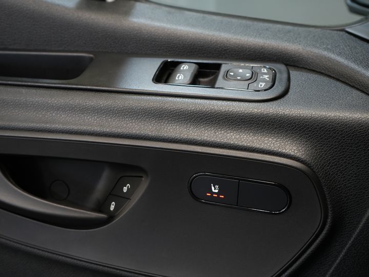 Mercedes-Benz Sprinter Van 317 CDI Aut. L2H2 BPM FREE! Sedile elettrico/ Porte 270 Gr./ Riscaldamento sedili/ Navi/ Telecamera/ Crociera/ Airco/ DAB