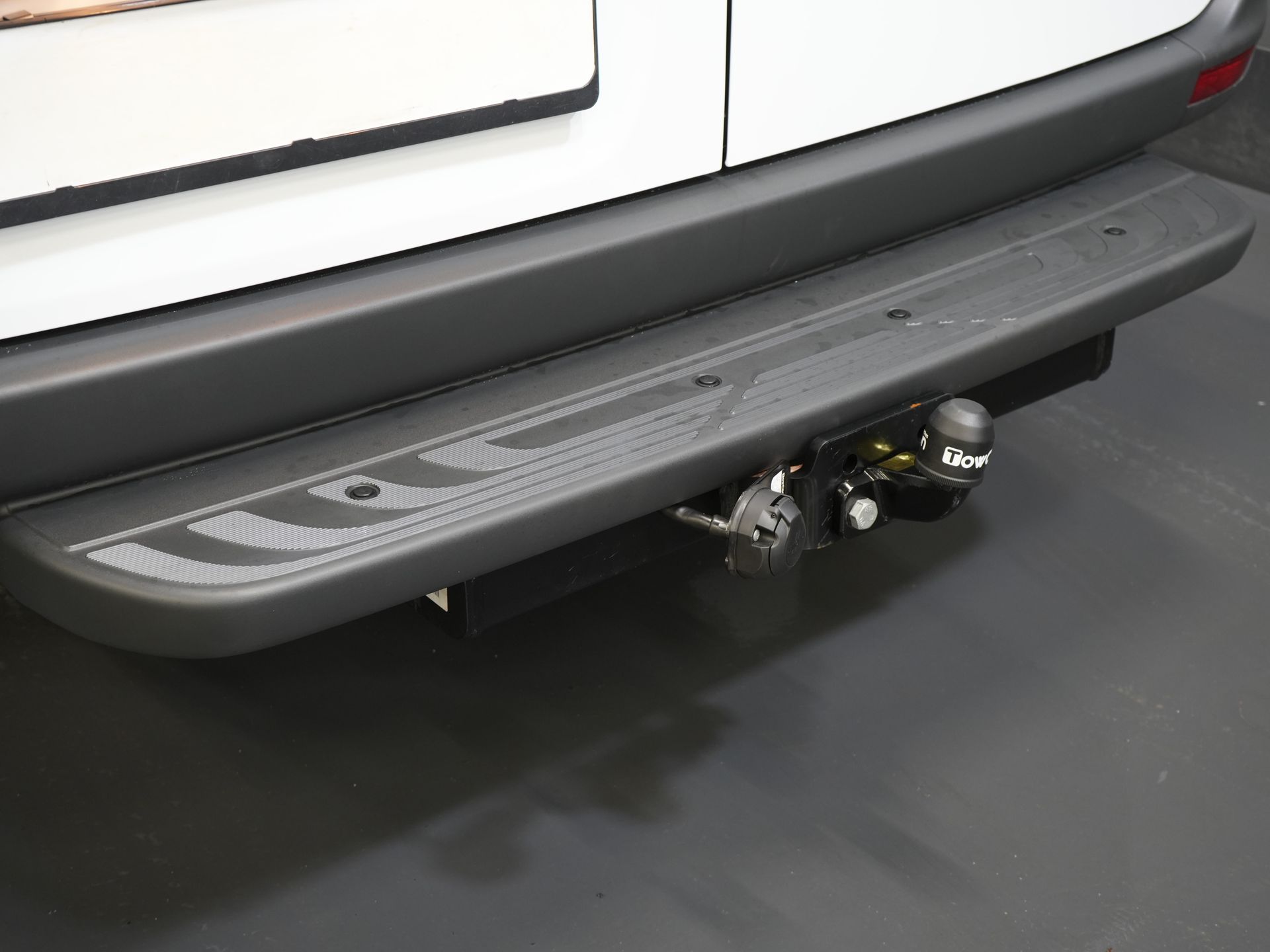 Mercedes-Benz Sprinter Van 317 CDI Aut. L2H2 BPM FREE! Sedile elettrico/ Porte 270 Gr./ Riscaldamento sedili/ Navi/ Telecamera/ Crociera/ Airco/ DAB