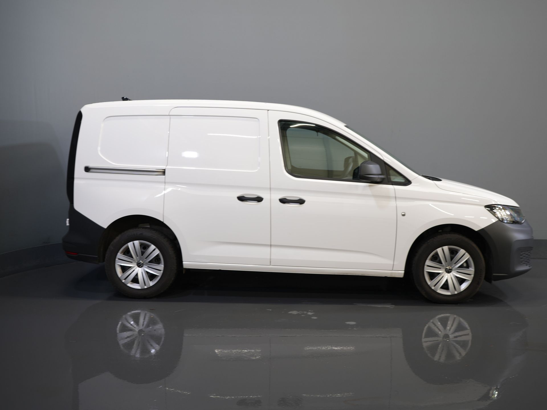 Volkswagen Caddy Cargo Furgoneta 1.5 TSI GASOLINA ¡SIN IMPUESTO DE CIRCULACIÓN! Control de crucero/ Aire acondicionado/ DAB/ PDC