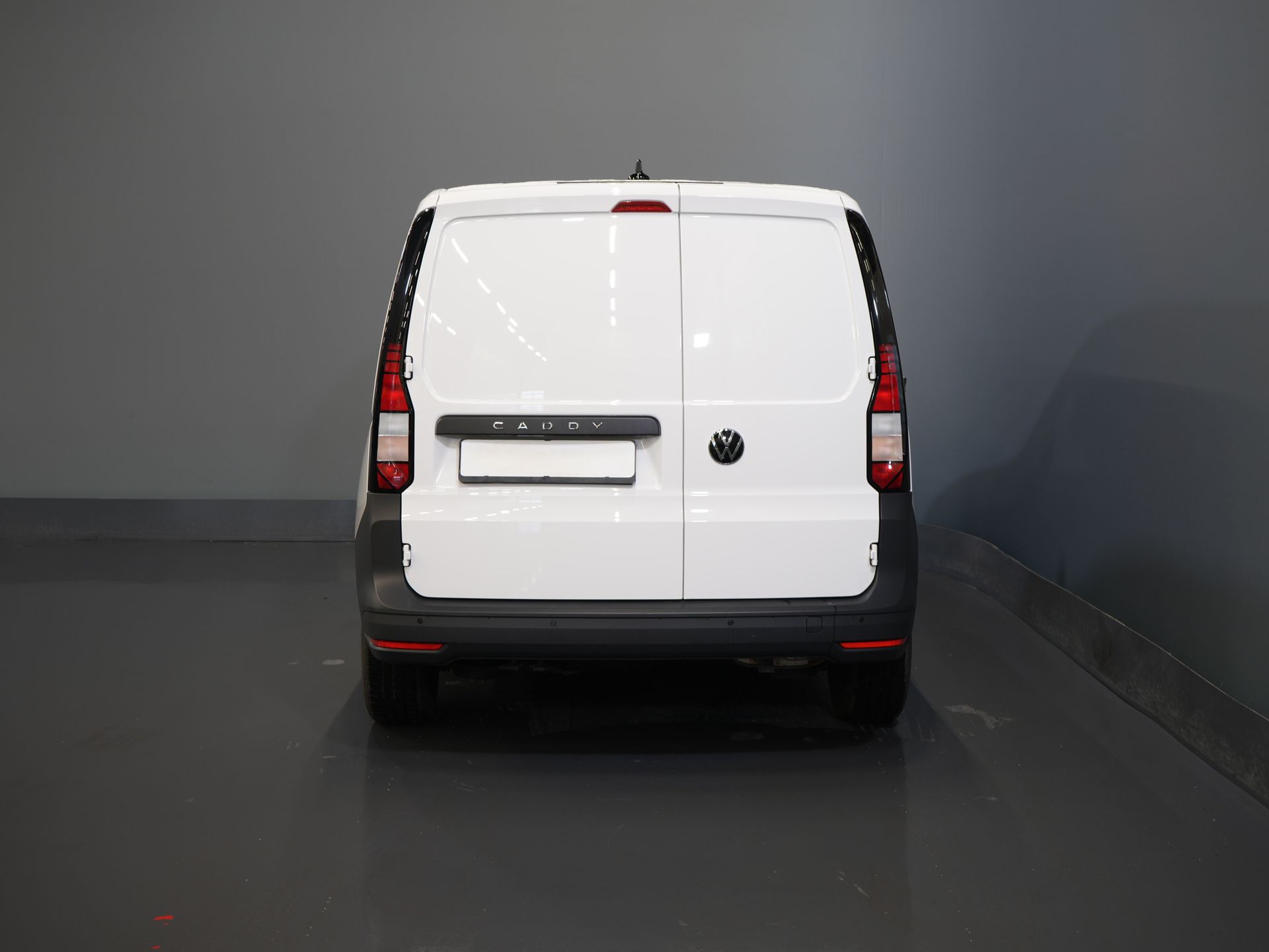 Volkswagen Caddy Cargo Furgoneta 1.5 TSI GASOLINA ¡SIN IMPUESTO DE CIRCULACIÓN! Control de crucero/ Aire acondicionado/ DAB/ PDC