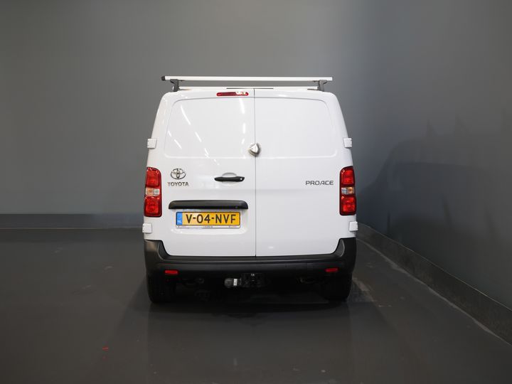Toyota ProAce Worker Furgoneta 2.0 D-4D 145 CP Aut. L2 Adapt. Cruise/ Echipament/ Încălzitor de parcare/ Cameră/ PDC/ Bare de acoperiș/ Cârlig de remorcare