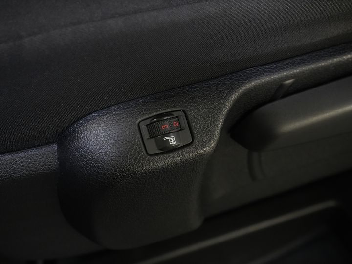 Toyota ProAce Worker Furgoneta 2.0 D-4D 145 CP Aut. L2 Adapt. Cruise/ Echipament/ Încălzitor de parcare/ Cameră/ PDC/ Bare de acoperiș/ Cârlig de remorcare