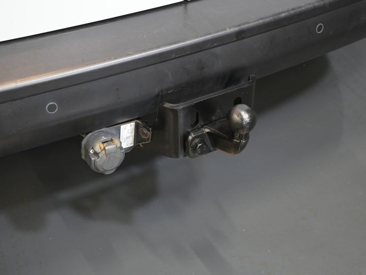 Toyota ProAce Worker Furgoneta 2.0 D-4D 145 CP Aut. L2 Adapt. Cruise/ Echipament/ Încălzitor de parcare/ Cameră/ PDC/ Bare de acoperiș/ Cârlig de remorcare