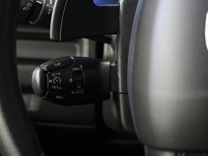 Toyota ProAce Worker Furgoneta 2.0 D-4D 145 CP Aut. L2 Adapt. Cruise/ Echipament/ Încălzitor de parcare/ Cameră/ PDC/ Bare de acoperiș/ Cârlig de remorcare