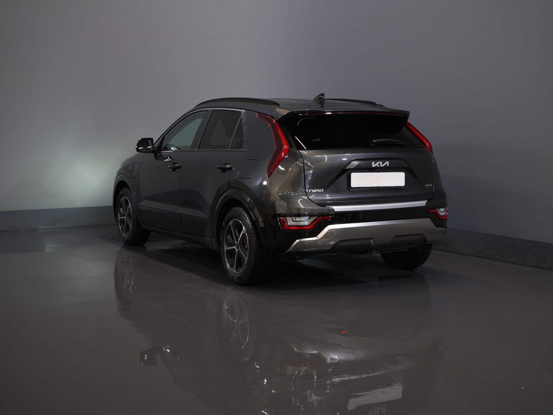 Kia Niro SUV 1.6 GDi 185 hp PHEV Dynamic LED/ Adaptive Cruise Control/ Electric Seats/ CarPlay/ VC/ Detachable Tow Bar/ Navigation/ Steering Wheel Heating/ Seat Heating.