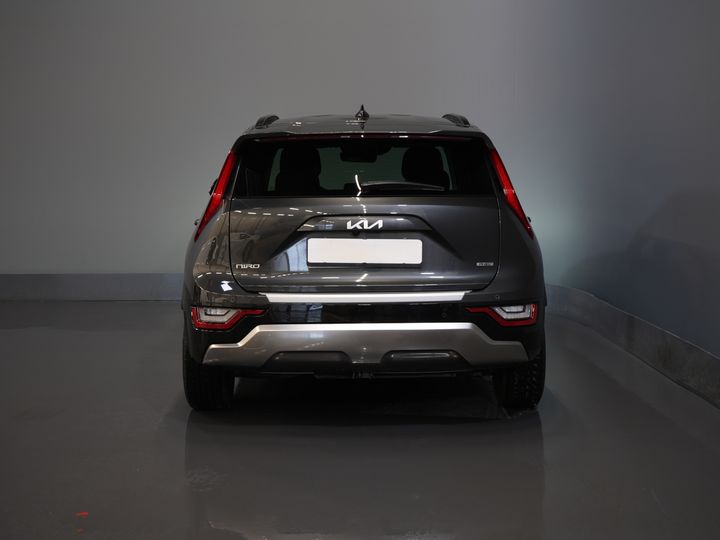 Kia Niro SUV 1.6 GDi 185 hp PHEV Dynamic LED/ Adaptive Cruise Control/ Electric Seats/ CarPlay/ VC/ Detachable Tow Bar/ Navigation/ Steering Wheel Heating/ Seat Heating.