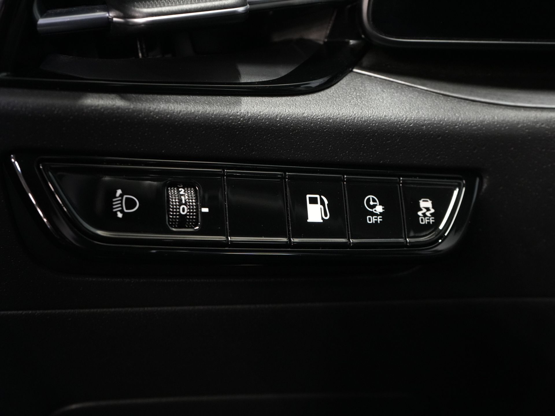 Kia Niro SUV 1.6 GDi 185 hp PHEV Dynamic LED/ Adaptive Cruise Control/ Electric Seats/ CarPlay/ VC/ Detachable Tow Bar/ Navigation/ Steering Wheel Heating/ Seat Heating.