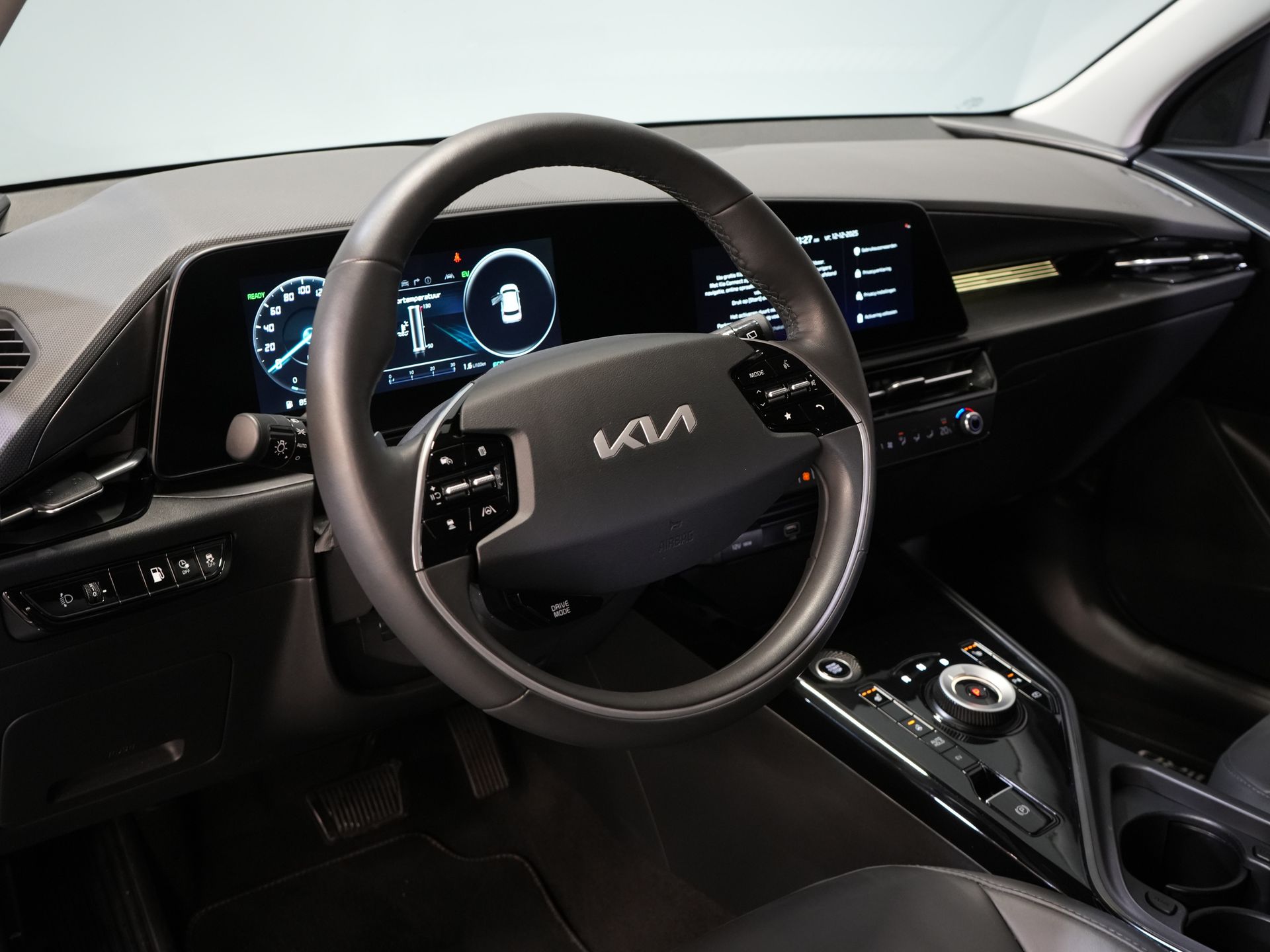 Kia Niro SUV 1.6 GDi 185 hp PHEV Dynamic LED/ Adaptive Cruise Control/ Electric Seats/ CarPlay/ VC/ Detachable Tow Bar/ Navigation/ Steering Wheel Heating/ Seat Heating.