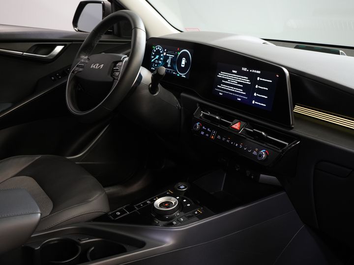 Kia Niro SUV 1.6 GDi 185 hp PHEV Dynamic LED/ Adaptive Cruise Control/ Electric Seats/ CarPlay/ VC/ Detachable Tow Bar/ Navigation/ Steering Wheel Heating/ Seat Heating.