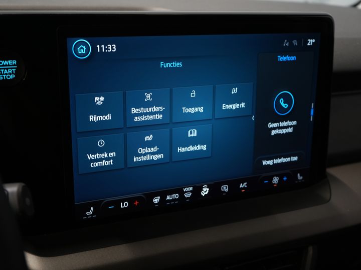 Ford E-Transit Courier Bestelbus 44 kWh 293km WLTP/ Snellader/ Stoelverw./ Stuurverw./ Carplay/ Camera/ PDC/ Climate