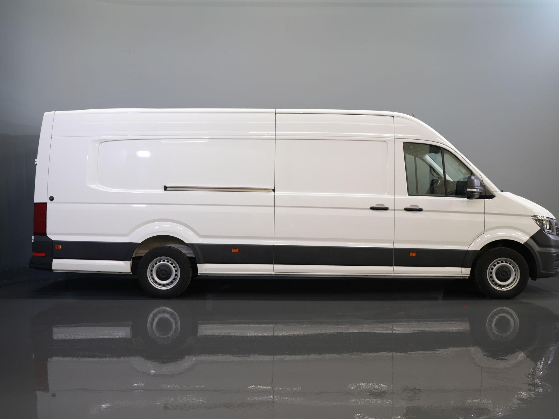 Volkswagen Crafter Van 35 2.0 TDI 140 ch L5H3 BPM GRATUIT ! 2x Portes coulissantes/ 270 Gr.Portes/ Carplay/ Caméra/ Airco