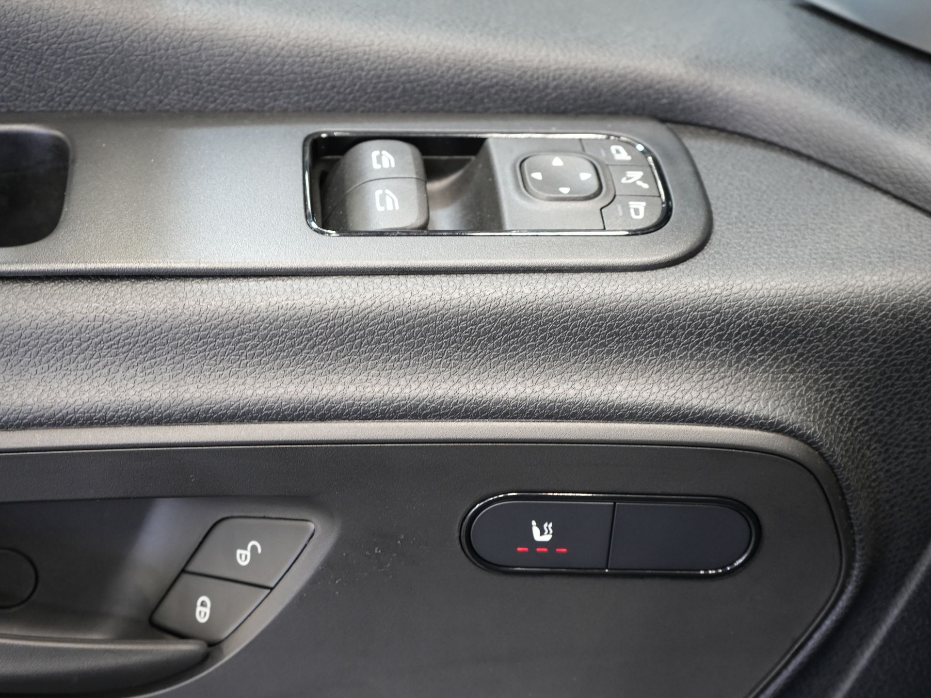 Mercedes-Benz Sprinter Furgoneta 317 CDI Aut. L2H2 BPM ¡GRATIS! LED/ Asiento eléctrico/ 270 Puertas/ Calefacción asientos/ Navi/ Cámara/ PDC/ Cruise/ Airco/ DAB