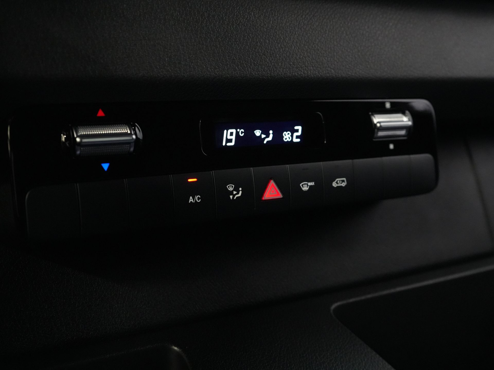 Mercedes-Benz Sprinter Furgoneta 317 CDI Aut. L2H2 BPM ¡GRATIS! LED/ Asiento eléctrico/ 270 Puertas/ Calefacción asientos/ Navi/ Cámara/ PDC/ Cruise/ Airco/ DAB