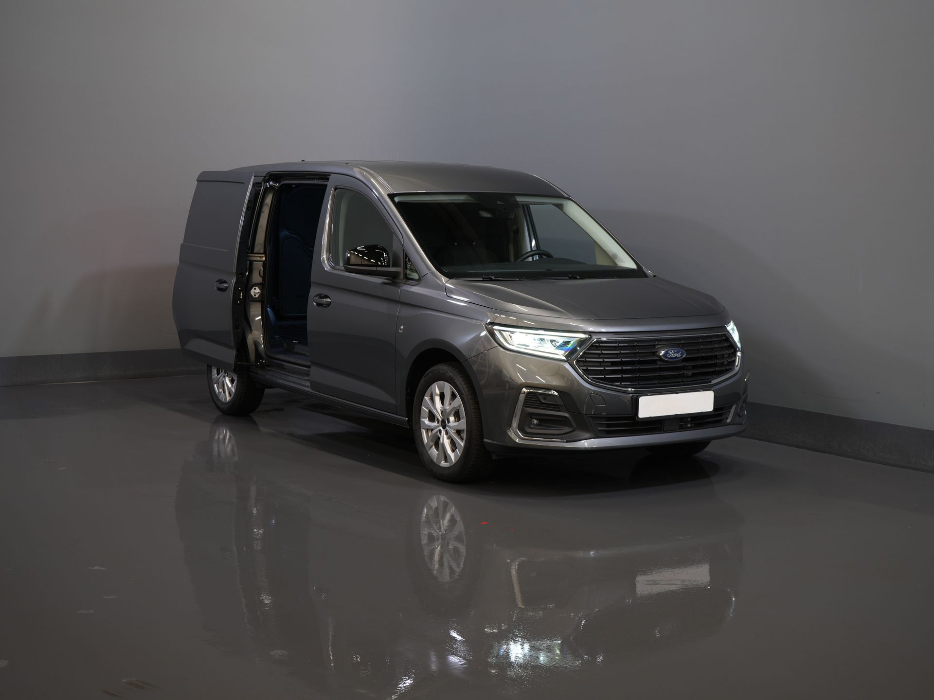 Ford Transit Connect Bestelbus 2.0 125 pk DSG Aut. L2 Limited BPM VRIJ! Adapt.Cruise/ LED/ Virtual Cockpit/ Stoelverw./ Carplay/ Stuurverw./ Navi/ Camera/ PDC/
