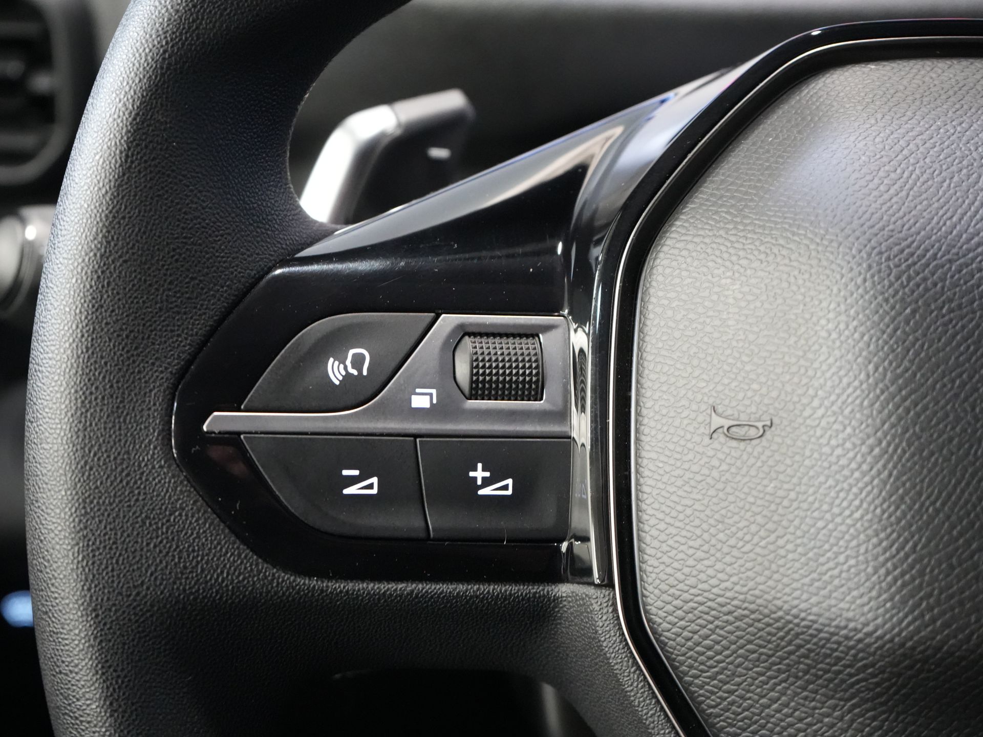 Peugeot Partner Bestelbus 1.5 HDi 130 pk Aut. BPM VRIJ! NL Auto/ Stoelverw./ Navi/ Carplay/ Cruise/ Airco