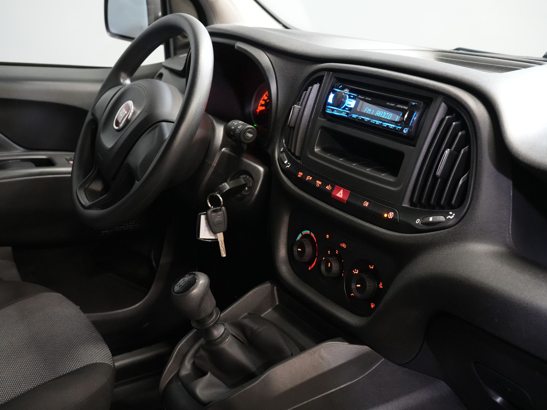 Fiat Dobló Cargo Bestelbus 1.6 MJ 105 pk BPM VRIJ! 3Pers./ NL Auto/ Airco/ Cruise