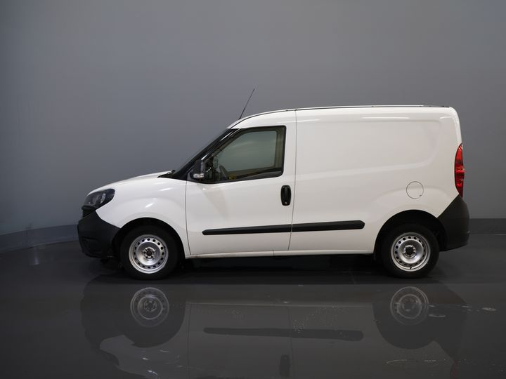 Fiat Dobló Cargo Bestelbus 1.6 MJ 105 pk BPM VRIJ! 3Pers./ NL Auto/ Airco/ Cruise