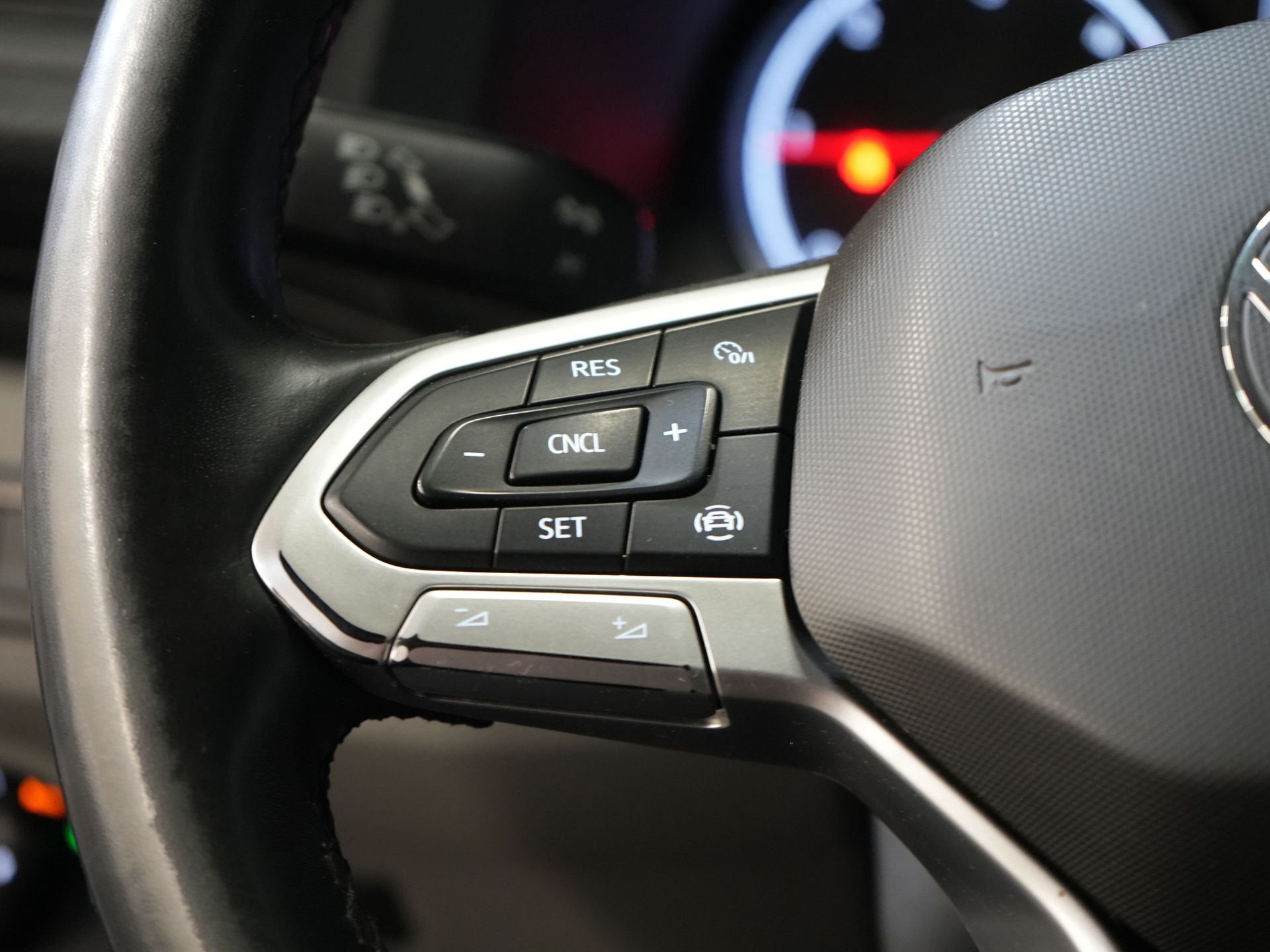 Volkswagen Transporter Van 2.0 TDI 150 KM DSG Aut. L2 BPM GRATIS! LED/ Ogrzewanie postojowe/ Ogrzewanie siedzeń/ Carplay/ Kamera/ PDC/ LMV/ Cruise/ Airco