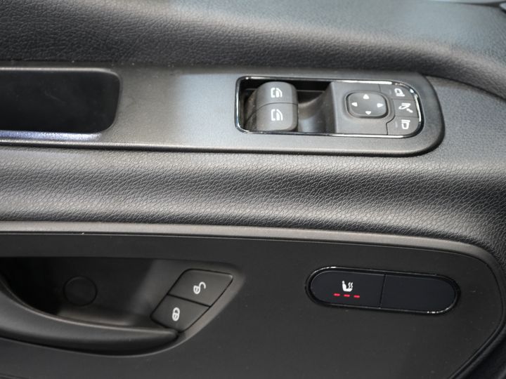 Mercedes-Benz Sprinter Bestelbus 317 CDI Aut. L2H2 3.5t Trekverm./ LED/ Gev. Stoel/ 270 Gr.Deuren/ Stoelverw./ Airco/ Navi/ Camera/ Cruise/ PDC/ DAB