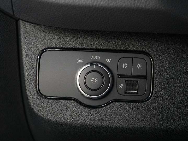 Mercedes-Benz Sprinter Bestelbus 317 CDI Aut. L2H2 3.5t Trekverm./ LED/ Gev. Stoel/ 270 Gr.Deuren/ Stoelverw./ Airco/ Navi/ Camera/ Cruise/ PDC/ DAB