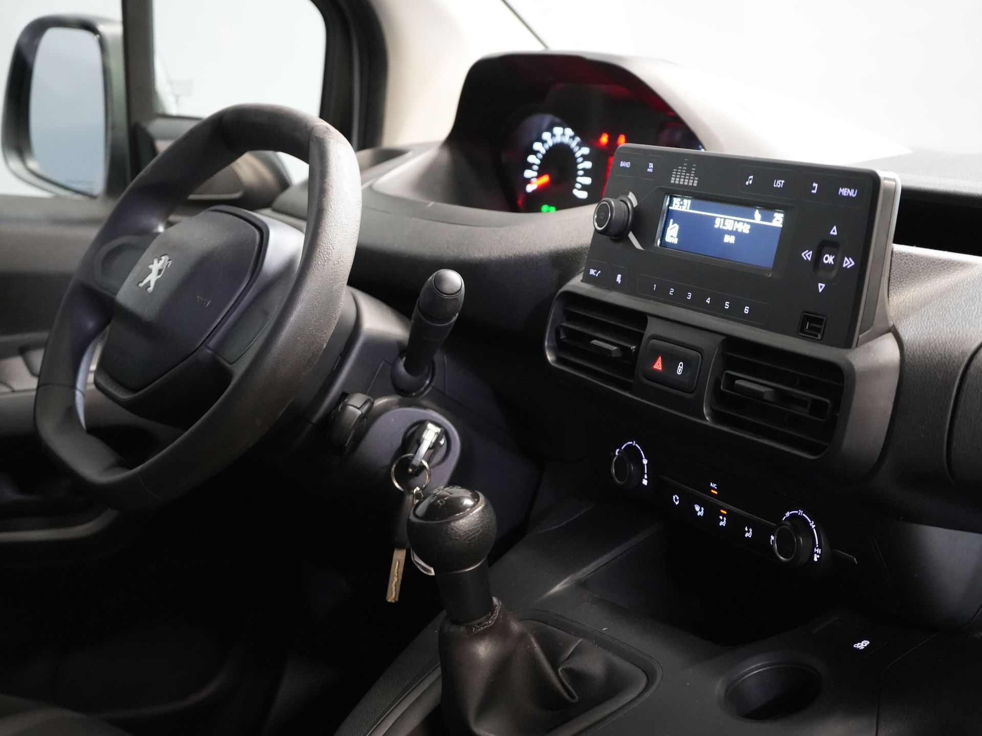 Peugeot Partner Bestelbus 1.6 HDI 75 pk BPM VRIJ! Airco/ Cruise