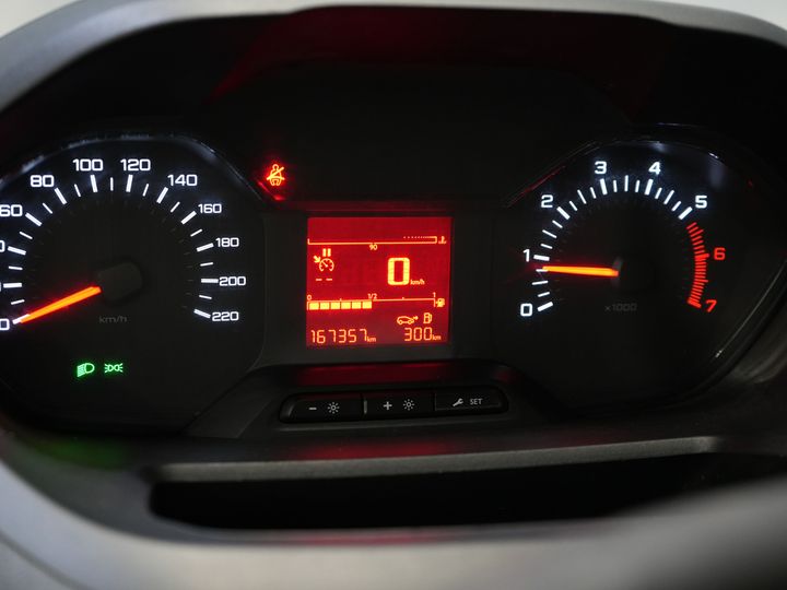 Peugeot Partner Bestelbus 1.6 HDI 75 pk BPM VRIJ! Airco/ Cruise